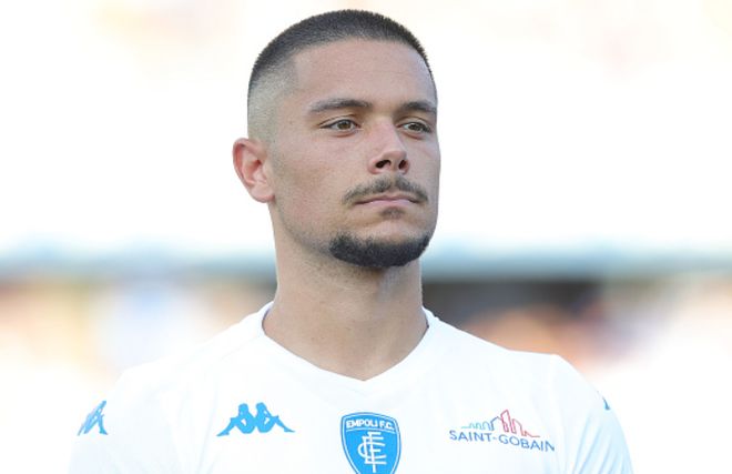 今夜法甲传出新动向，拉齐奥回应争议，管理层表态：更衣室稳定，球探报告显示潜力的简单介绍