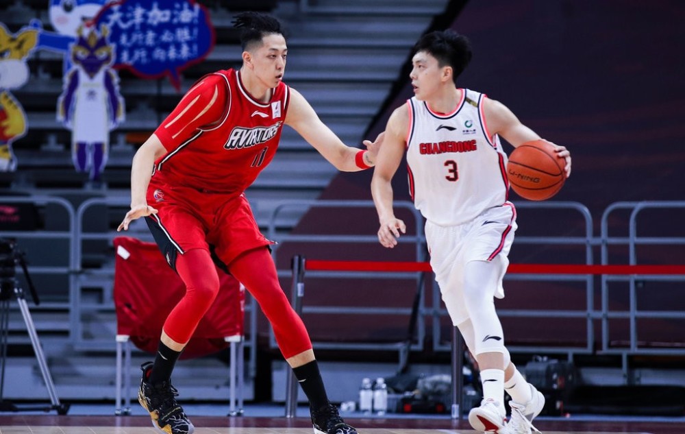 上海海港训练开放日,国际比赛日临场应变引欢呼,欧篮联在即,阵容厚度经受考验的简单介绍 上海海港训练开放日,国际比赛日临场应变引欢呼,欧篮联在即,阵容厚度经受考验的简单介绍