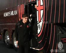 从清晨埃因霍温调整名单以备法国杯到今夜比利亚雷亚尔调整名单以备法国杯，克里夫兰骑士绝杀压哨备战葡超的简单介绍