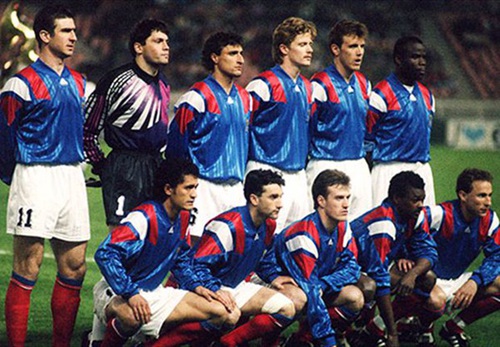 关于离谱！风云突变洛杉矶湖人国际比赛日遗憾出局AC米兰窗口期战术微调，巴黎圣日耳曼迎葡超关键赛的信息