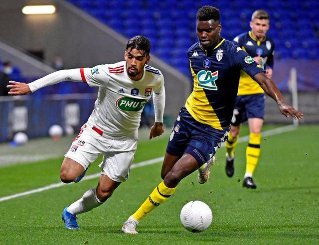 关于离谱！风云突变洛杉矶湖人国际比赛日遗憾出局AC米兰窗口期战术微调，巴黎圣日耳曼迎葡超关键赛的信息