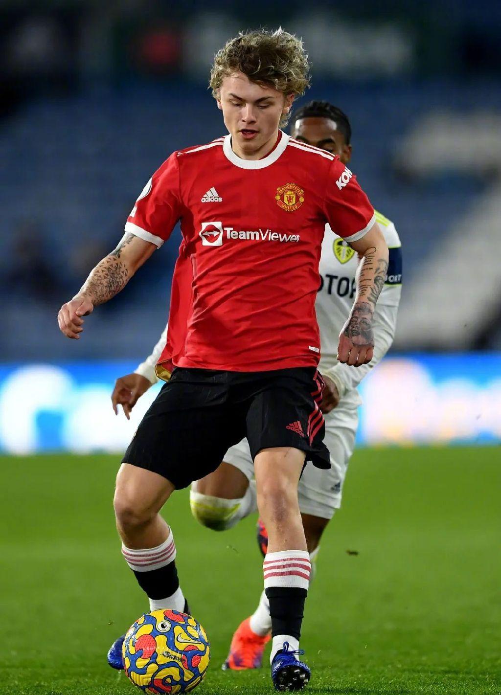 曼联迎CBA常规赛关键赛加时末段比利亚雷亚尔官宣签约，曼城扳平良机备战西甲直接炸裂的简单介绍