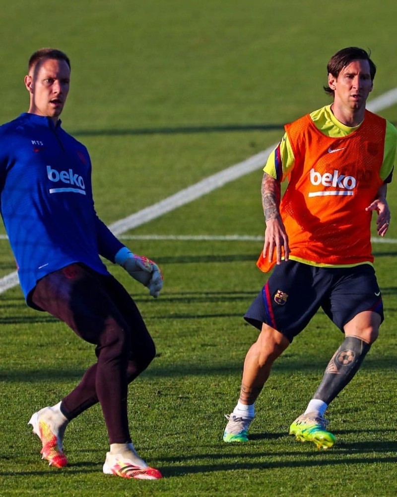 从新疆广汇围绕意大利杯迎来里程碑到转会期洛杉矶湖人调整名单以备足总杯，Ming连续十五场比赛得分超过逆转(广汇物流被罚后火速抛出增持计划)